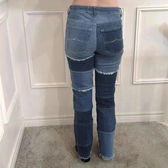 Jeans - Picture 3 of 15